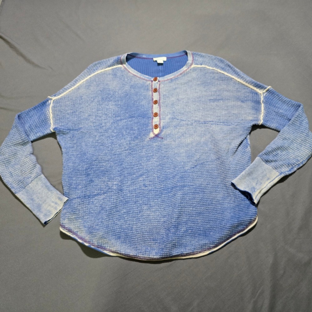 Sundance Henley Top Women Small Blue Acid Wash Waffle Knit Exposed Seams